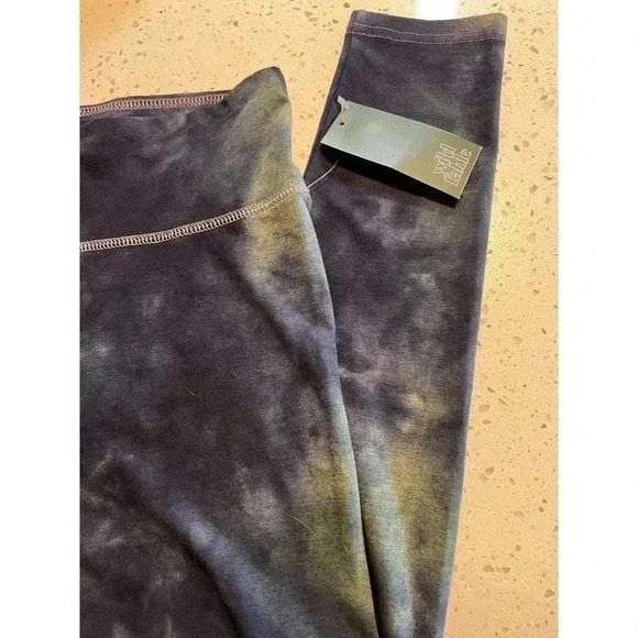 Wild fable NWT leggings blue / green tye dye size small - Picture 2 of 5